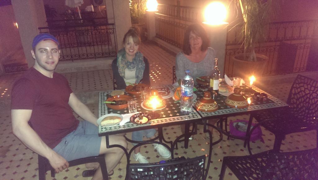 פס Riad Les Chrifis Navette Aeroport 24 Sur 24 מראה חיצוני תמונה
