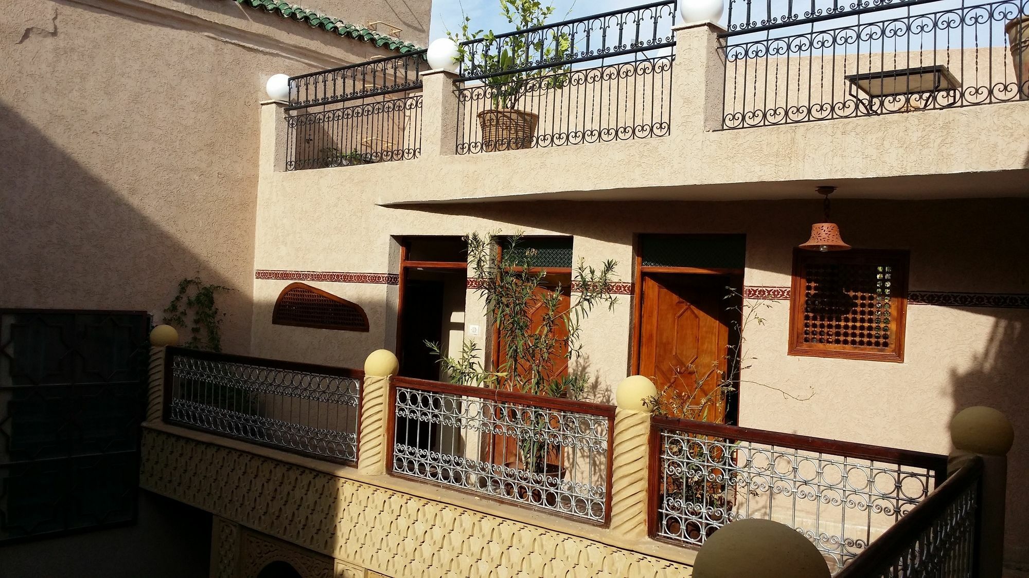 פס Riad Les Chrifis Navette Aeroport 24 Sur 24 מראה חיצוני תמונה